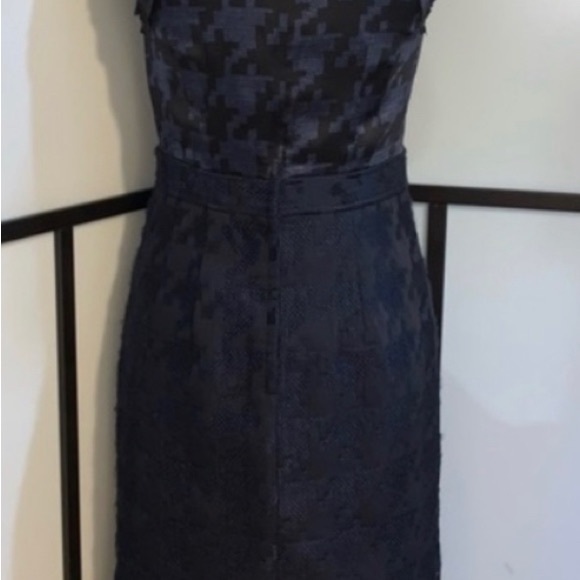 Banana Republic Sz 6 Dress — Houndstooth: Silk top - brocade bottom - Picture 7 of 10